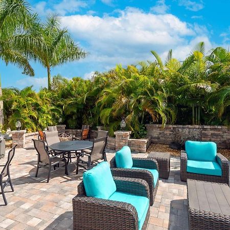 Ameniti Bay - Best Western Signature Collection Fruitville 外观 照片