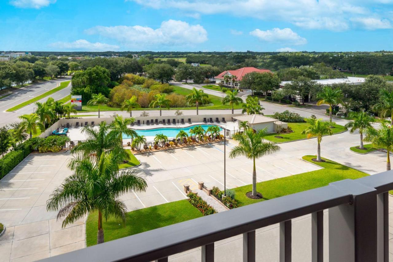 Ameniti Bay - Best Western Signature Collection Fruitville 外观 照片